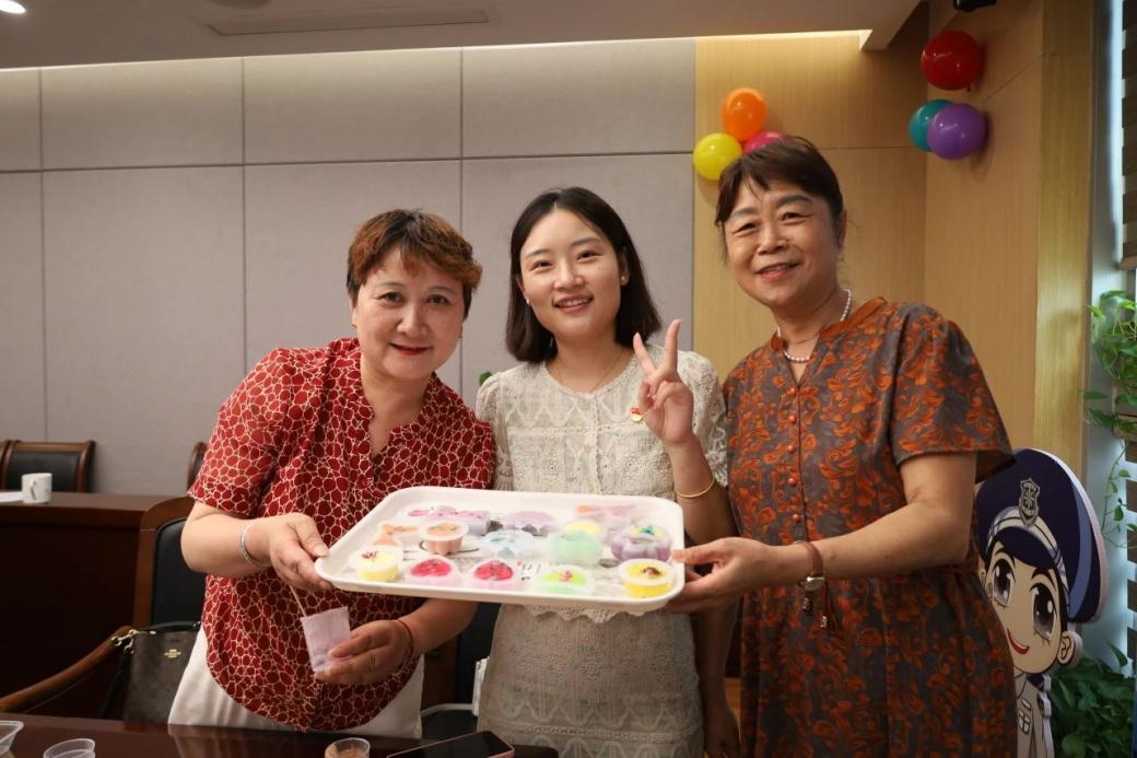 C:/Users/Administrator/Desktop/暖心相伴迎中秋 南京市保安服務有限公司開展“萬人看保安”中秋節(jié)系列活動/10.jpg10