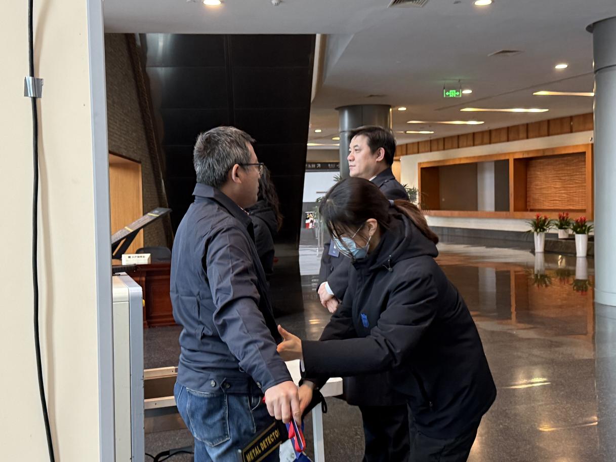 E:/25.12.10后 上傳網(wǎng)站留存/“安保鐵軍、硬核保障”2026系列報(bào)道一——科技引領(lǐng)未來，安全護(hù)航盛會(huì)/照片/79854b95b5929b8d99e14dd1fe9a271f.jpg79854b95b5929b8d99e14dd1fe9a271f